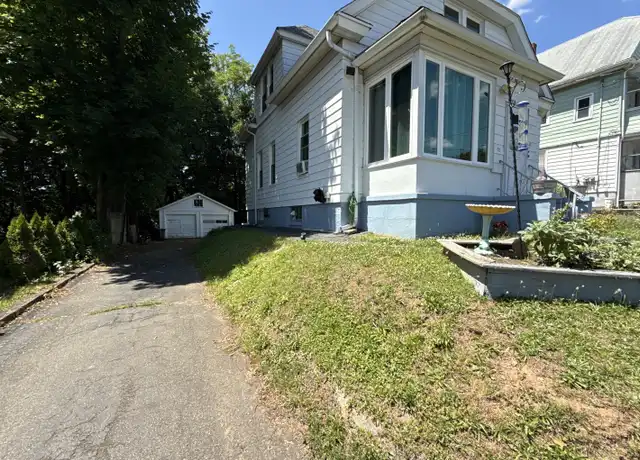 Property at 72 Paul St Unit 2, East Haven, CT, 06513, 1 bed, 1 bath, [object Object]