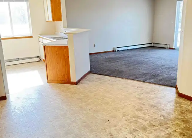 Property at 2109 17th St S, Fargo, ND, 58103, 3 beds, 2 baths, [object Object]