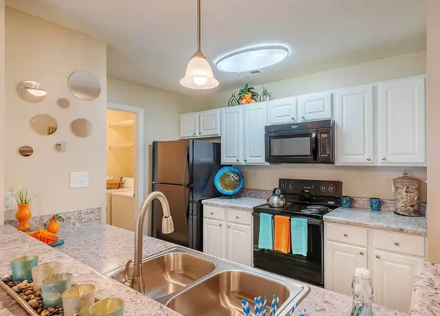 Photo of 1338 Adams Farm Pkwy, Greensboro, NC 27407