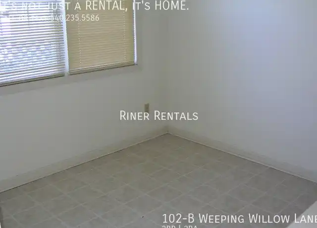 Property at 102 Weeping Willow Ln, Bridgewater, VA, 22812, 2 beds, 1.5 baths, [object Object]