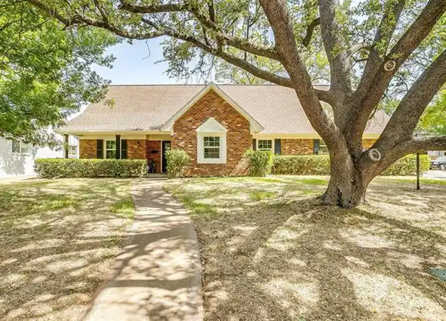 Property at 1701 Larkspur Dr, Arlington, TX, 76013, 5 beds, 2.5 baths, [object Object]