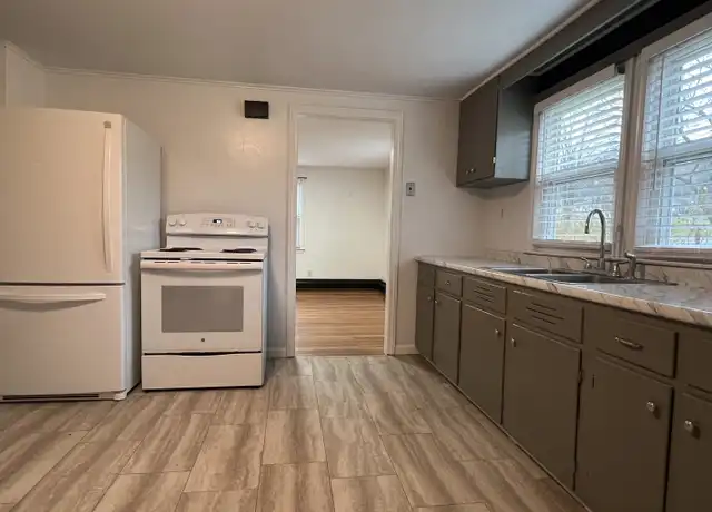 Property at 1262A Meriden Ave, Southington, CT, 06489, 2 beds, 1 bath, [object Object]