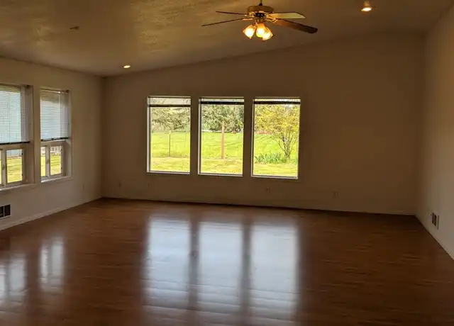 Property at 35633 Zephyr Way, Pleasant Hill, OR, 97455, 4 beds, 2 baths, [object Object]