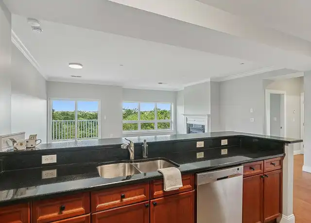 Property at Grandview Apartments - 525 Pawtucket Blvd, Lowell, MA, 01854, 2 beds, 2 baths, [object Object]