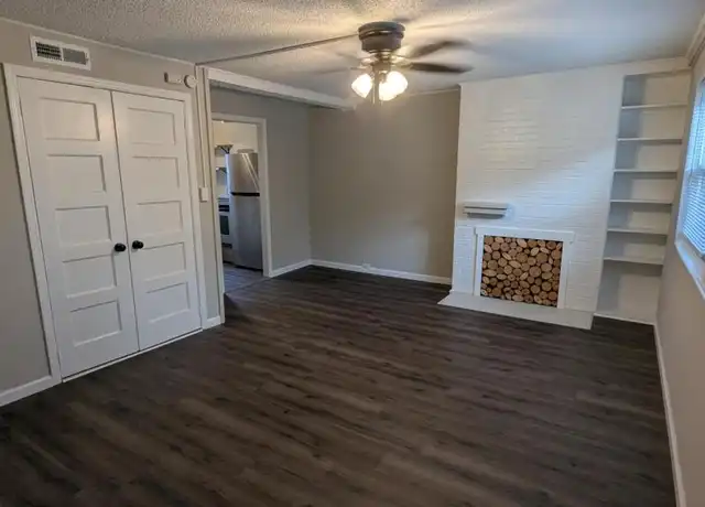 Property at 105 Nesper Rd, Oak Ridge, TN, 37830, 2 beds, 1 bath, [object Object]