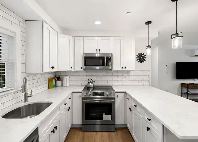 Property at 130 Fisher Ave Unit 1, Boston, MA, 02120, 1 bed, 1 bath, [object Object]