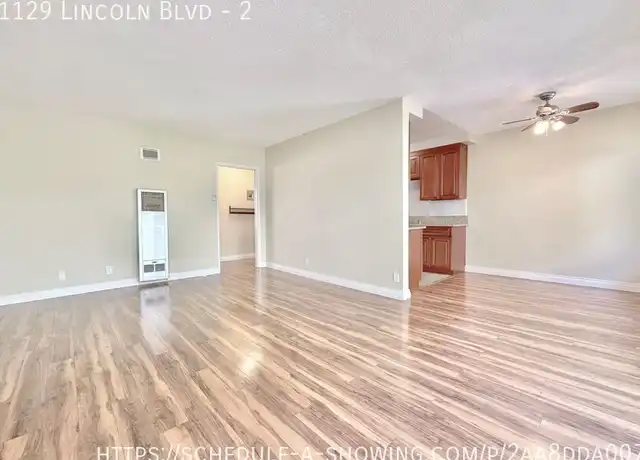 Property at 1129 Lincoln Blvd Unit 2, Santa Monica, CA, 90403, 1 bed, 1 bath, [object Object]