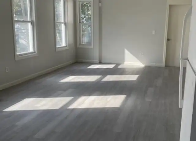 Property at 342 Exchange St Unit 2, New Haven, CT, 06513, 3 beds, 2 baths, [object Object]