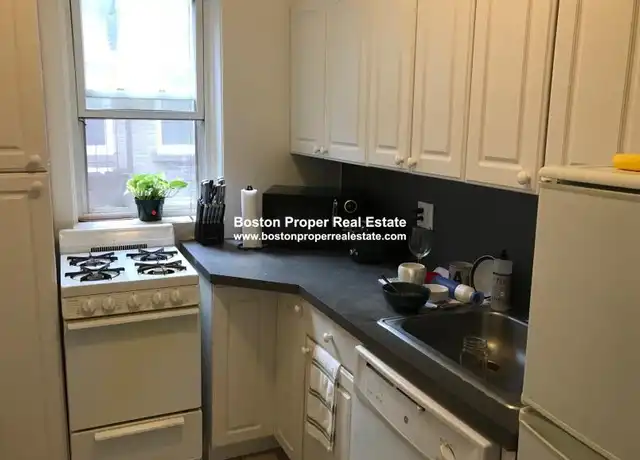 Property at 89 Park Dr, Boston, MA, 02215, 2 beds, 1 bath, [object Object]