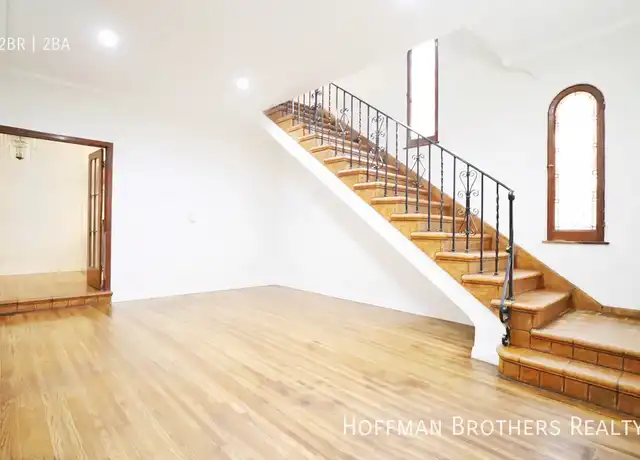 Property at 3963 W 7th St Unit 5, Los Angeles, CA, 90005, 2 beds, 1.5 baths, [object Object]