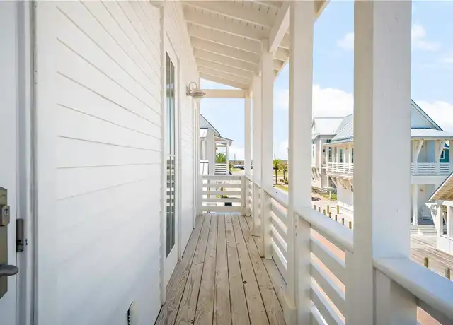 Property at 551 S Shore Dr, Port Aransas, TX, 78373, 1 bed, 1.5 baths, [object Object]