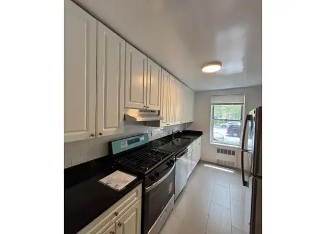 Property at 79-25 150th St Unit A25, Flushing, NY, 11367, 2 beds, 2 baths, [object Object]