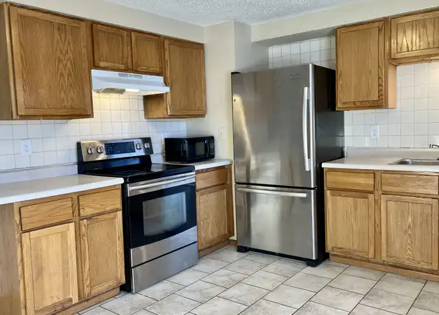 Property at 2319 28 1/2 Ave NW, Rochester, MN, 55901, 2 beds, 1 bath, [object Object]