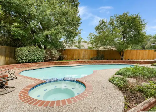 Property at 2 Inwood Way Dr, San Antonio, TX, 78248, 5 beds, 3.5 baths, [object Object]