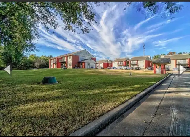 Property at Country Grove Apartments - 4204 N Harrison St, Shawnee, OK, 74804, 2 beds, 1 bath, [object Object]