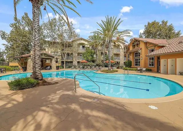 Photo of 25343 Silver Aspen Way, Valencia, CA 91381