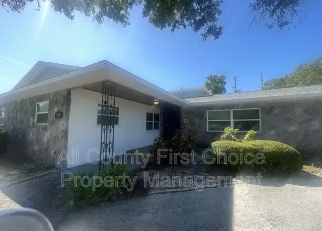 Property at 2390 14th Ave SW Unit D, Largo, FL, 33770, 2 beds, 1 bath, [object Object]