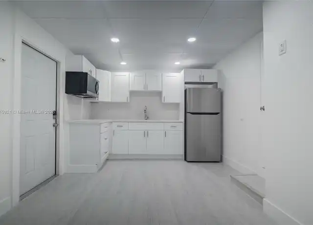 Property at 595 NW 139th Ter Unit 2, North Miami, FL, 33168, 2 beds, 1 bath, [object Object]