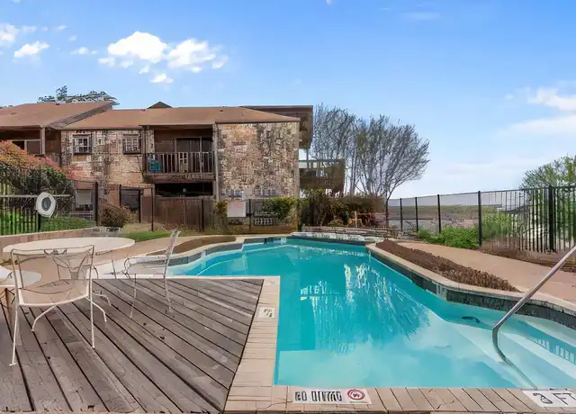 Property at 6903 Deatonhill Dr, Austin, TX, 78745, 2 beds, 1 bath, [object Object]