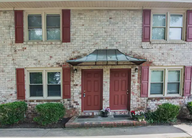 Property at 107 W Richland St Unit D, Summerville, SC, 29483, 2 beds, 1.5 baths, [object Object]