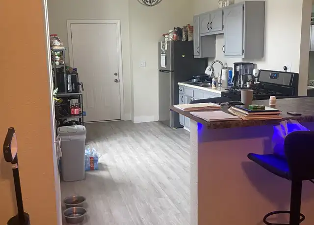 Property at 2545 Brownsville Rd Unit 2, Pittsburgh, PA, 15210, 2 beds, 1 bath, [object Object]