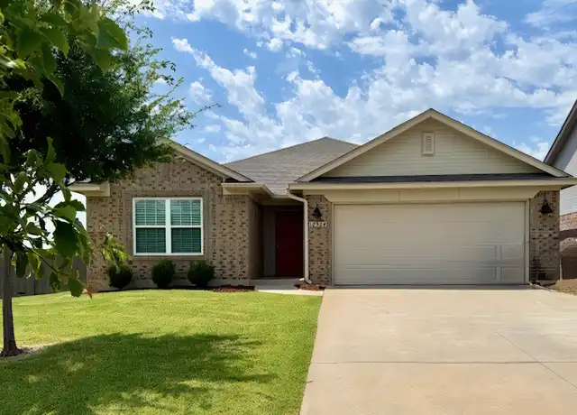 Property at 12924 NW 4th Ter, Yukon, OK, 73099, 3 beds, 2 baths, [object Object]