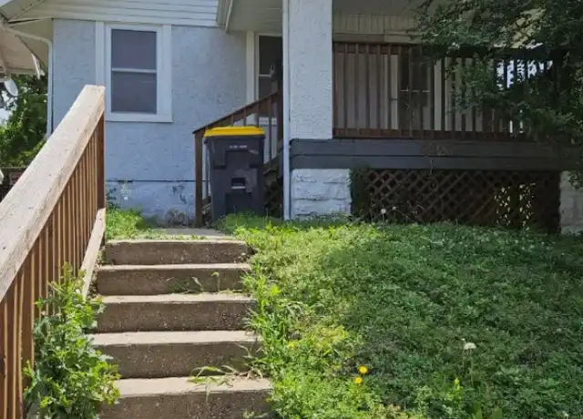 Property at 4425 Holly St, Kansas City, MO, 64111, 1 bed, 1 bath, [object Object]