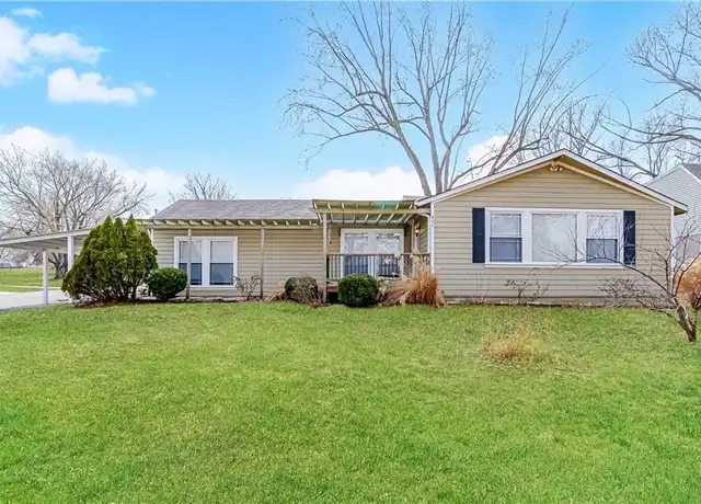 Property at 827 E 115th St, Kansas City, MO, 64131, 2 beds, 2 baths, [object Object]