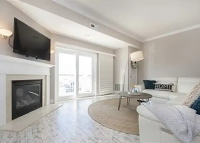 Property at 45 Hull Shore Dr #106, Hull, MA, 02045, 2 beds, 1.5 baths, [object Object]