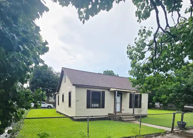 Property at 210 Rouse St, Houston, TX, 77020, 2 beds, 1 bath, [object Object]