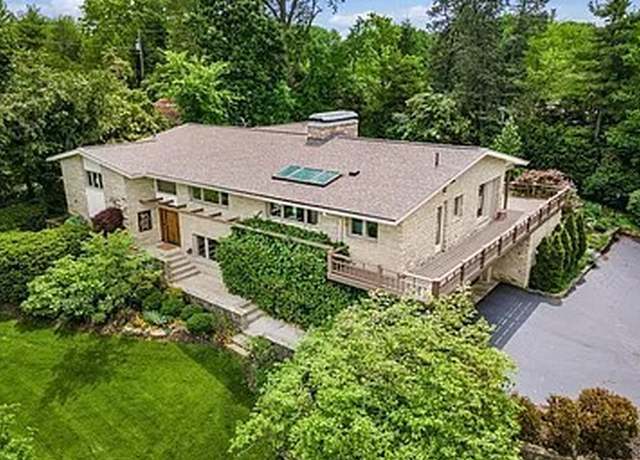 Photo of 2820 Margate Rd, Columbus, OH 43221