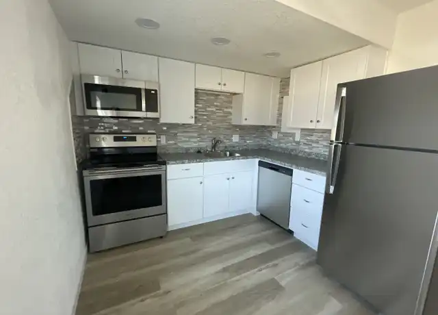 Property at 107 Lilac Way Unit 2, Evanston, WY, 82930, 3 beds, 2 baths, [object Object]
