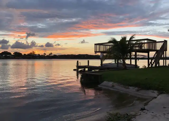 Property at 6225 Pine Dr, Lake Worth, FL, 33462, 1 bed, 1 bath, [object Object]