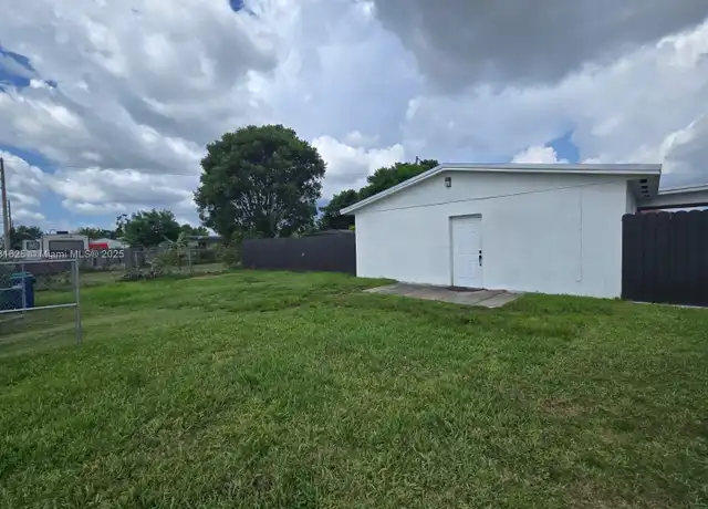 Property at 11700 SW 220th St, Miami, FL, 33170, 2 beds, 1 bath, [object Object]