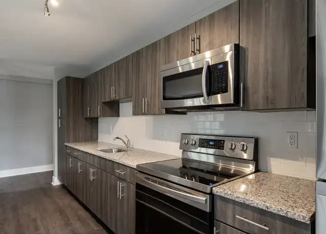 Property at 885 Covington Dr Unit 102, Highland Park, MI, 48203, 1 bed, 1 bath, [object Object]