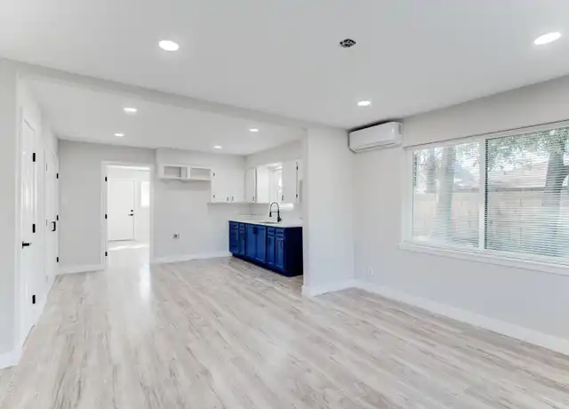 Property at 207 Betral St Unit B, Houston, TX, 77022, 1 bed, 1 bath, [object Object]