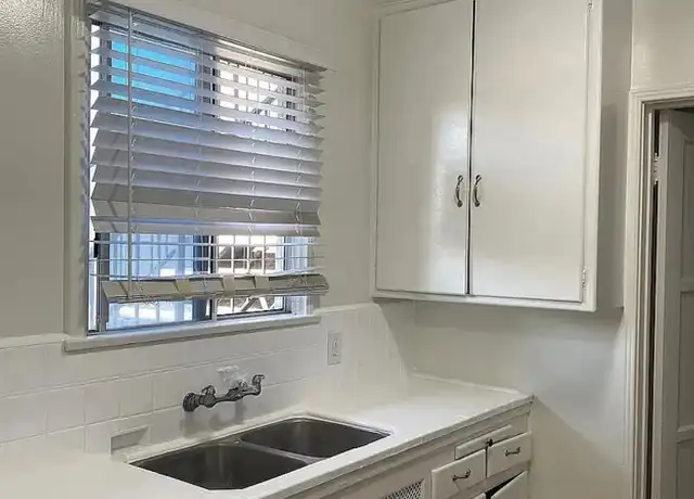 Property at 1420 E Wilson Ave Unit A, Glendale, CA, 91206, 1 bed, 1 bath, [object Object]