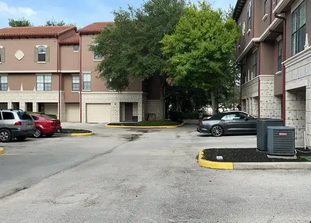 Property at 6125 Metrowest Blvd #113, Orlando, FL, 32835, 2 beds, 2 baths, [object Object]