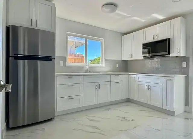 Property at 2826 Floral Rd, Lake Worth, FL, 33462, 2 beds, 1 bath, [object Object]