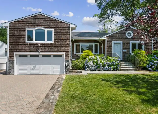 Property at 691 Wilmot Rd, Scarsdale, NY, 10583, 5 beds, 5.5 baths, [object Object]