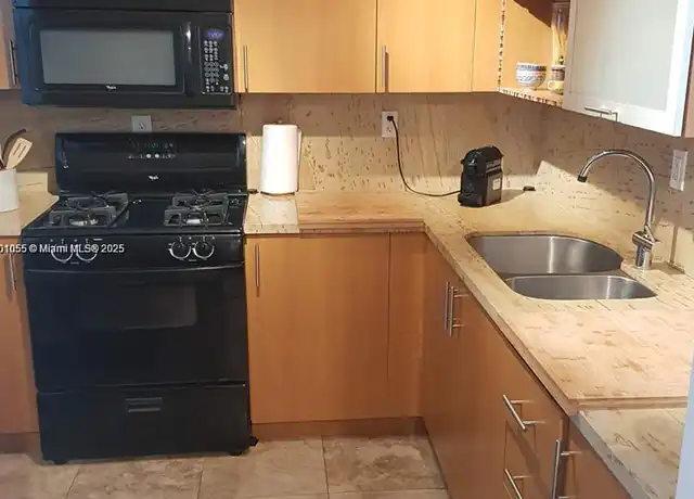 Property at 720 Collins Ave #308, Miami Beach, FL, 33139, 1 bed, 1 bath, [object Object]