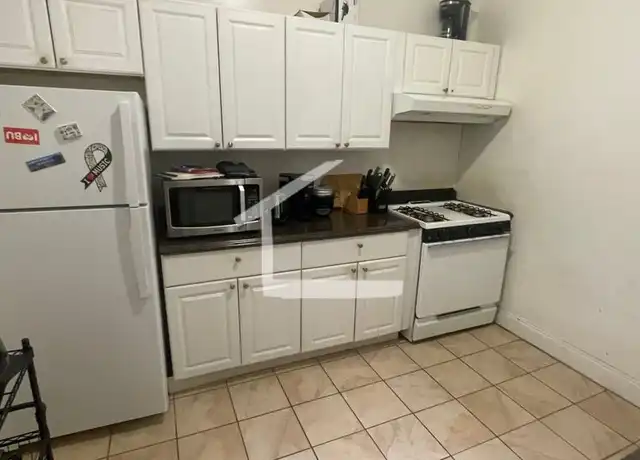 Property at 1863 Commonwealth Ave, Brighton, MA, 02135, 3 beds, 1 bath, [object Object]