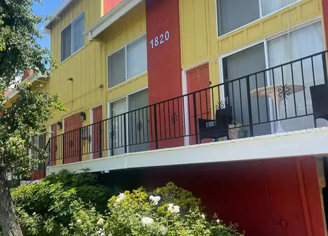 Property at 1820 S Bentley Ave Unit 103, Los Angeles, CA, 90025, 1 bed, 1 bath, [object Object]