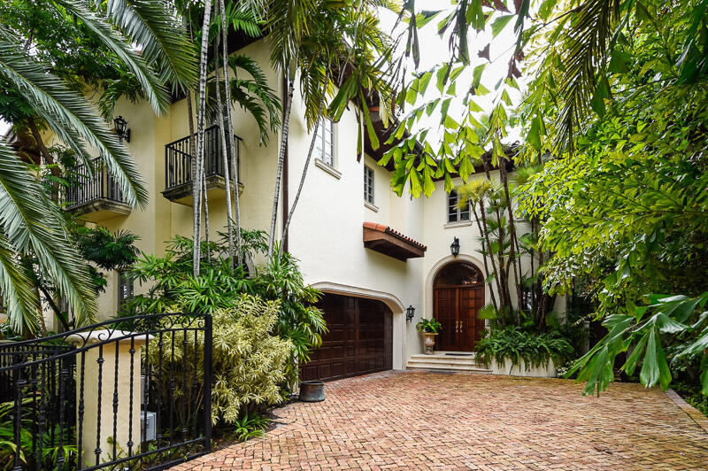 446 Brazilian Ave, Palm Beach, FL 33480 | Redfin