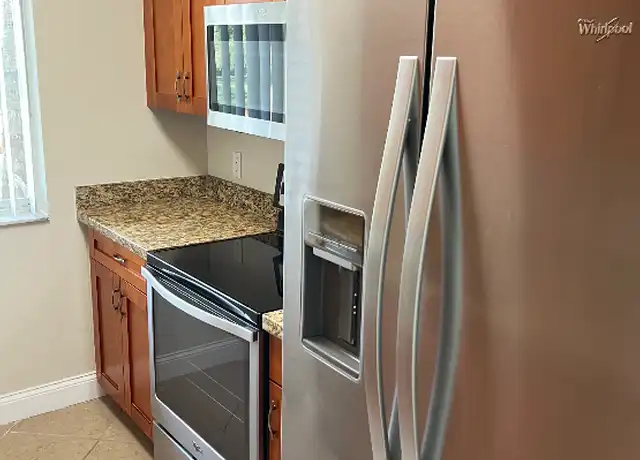Property at 10717 Cleary Blvd #211, Plantation, FL, 33324, 1 bed, 1 bath, [object Object]