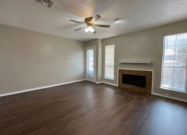 Property at 7427 Kingswood Dr Unit 1, Fort Worth, TX, 76133, 2 beds, 1.5 baths, [object Object]