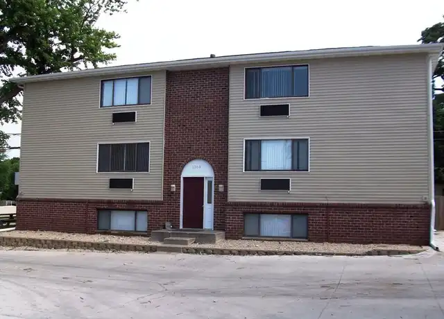 Property at 3300 Oakland Rd NE Unit 3308-05, Cedar Rapids, IA, 52402, 2 beds, 1 bath, [object Object]