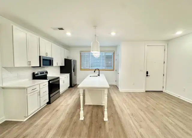 Property at 1115 Seigle Ave Unit 203, Charlotte, NC, 28205, 2 beds, 2 baths, [object Object]