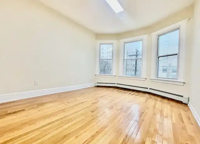 Property at 19 Baldwin Ave Unit 2, Jersey City, NJ, 07304, 3 beds, 1 bath, [object Object]
