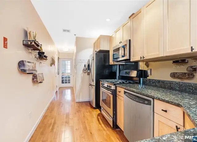 Property at 221 Clinton St Unit 1L, Hoboken, NJ, 07030, 1 bed, 1 bath, [object Object]